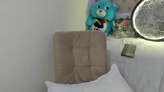 Helleamazing online show from 05-03-26, 04:40