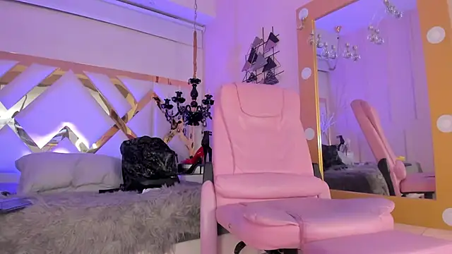 Snapshot of Juliana_Saenzz chatting on 02-05-25, 03:31 Juliana Saenzz online show from 02-05-25, 03:31