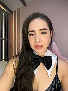 Victoria-And1 online show from 05-06-26, 02:08