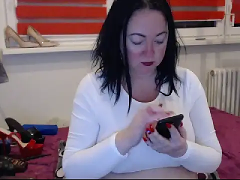 Alexie33 online show from 01-18-25, 04:10