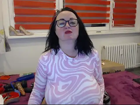Alexie33 online show from 01-31-25, 06:14
