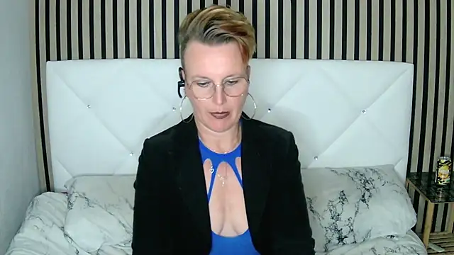 Snapshot of xxNoeliaxx chatting on 01-30-25, 03:08 xxNoeliaxx online show from 01-30-25, 03:08