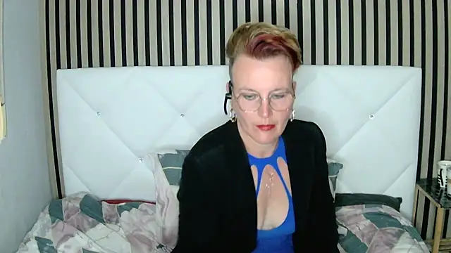 Snapshot of xxNoeliaxx chatting on 02-20-25, 07:55 xxNoeliaxx online show from 02-20-25, 07:55