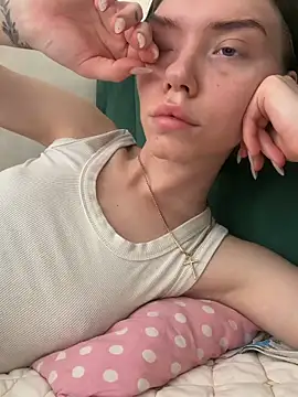 Lisaaa Alisa online show from 05-06-26, 07:02