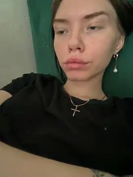 Lisaaa Alisa online show from 05-17-26, 09:28