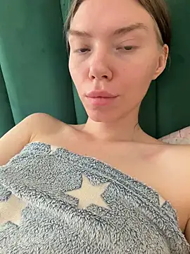 Lisaaa Alisa online show from 06-18-26, 07:41