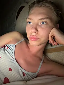 Lisaaa Alisa online show from 06-28-26, 07:31