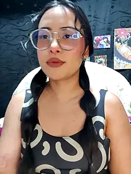 Snapshot of Janna_mnt chatting on 12-10-24, 04:34 Janna mnt online show from 12-10-24, 04:34
