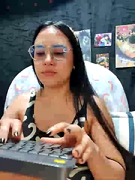 Snapshot of Janna_mnt chatting on 12-19-24, 07:29 Janna mnt online show from 12-19-24, 07:29