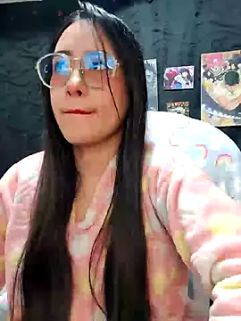 Snapshot of Janna_mnt chatting on 12-20-24, 04:53 Janna mnt online show from 12-20-24, 04:53