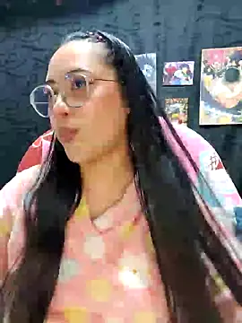 Snapshot of Janna_mnt chatting on 12-29-24, 04:59 Janna mnt online show from 12-29-24, 04:59