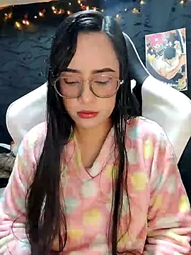 Snapshot of Janna_mnt chatting on 02-06-25, 03:48 Janna mnt online show from 02-06-25, 03:48
