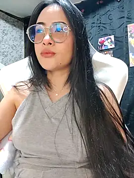 Snapshot of Janna_mnt chatting on 03-06-25, 03:46 Janna mnt online show from 03-06-25, 03:46