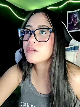 Janna mnt online show from 10-13-25, 03:39