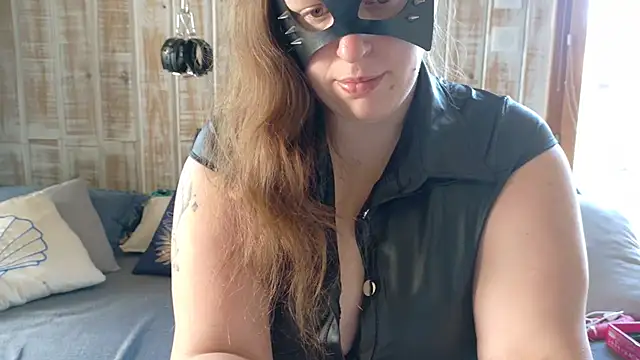 FrancaiseLynne online show from 05-01-26, 08:19