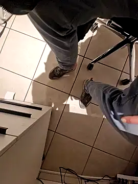 Snapshot of Lorent6969 chatting on 01-17-25, 05:11 Lorent6969 online show from 01-17-25, 05:11