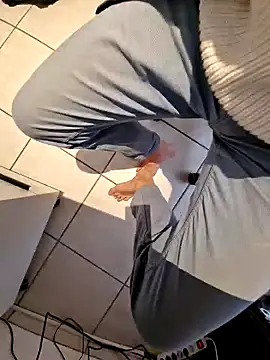 Snapshot of Lorent6969 chatting on 01-20-25, 11:56 Lorent6969 online show from 01-20-25, 11:56