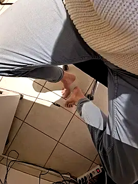 Snapshot of Lorent6969 chatting on 01-28-25, 07:11 Lorent6969 online show from 01-28-25, 07:11