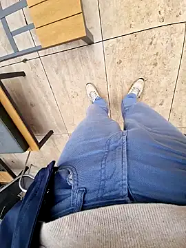 Snapshot of Lorent6969 chatting on 02-02-25, 09:19 Lorent6969 online show from 02-02-25, 09:19