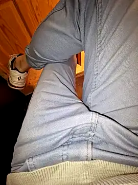 Snapshot of Lorent6969 chatting on 02-12-25, 04:44 Lorent6969 online show from 02-12-25, 04:44