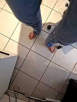 Snapshot of Lorent6969 chatting on 02-24-25, 08:06 Lorent6969 online show from 02-24-25, 08:06