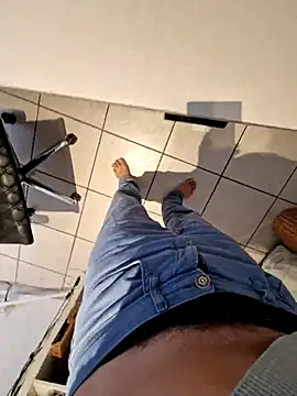 Snapshot of Lorent6969 chatting on 02-24-25, 02:15 Lorent6969 online show from 02-24-25, 02:15