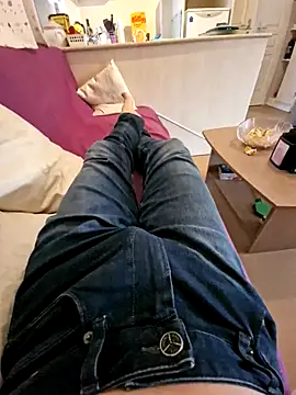 Snapshot of Lorent6969 chatting on 10-27-25, 08:40 Lorent6969 online show from 10-27-25, 08:40