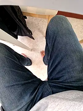 Snapshot of Lorent6969 chatting on 10-29-25, 06:48 Lorent6969 online show from 10-29-25, 06:48