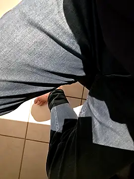 Snapshot of Lorent6969 chatting on 02-19-26, 07:15 Lorent6969 online show from 02-19-26, 07:15