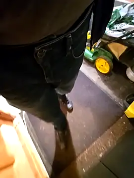 Snapshot of Lorent6969 chatting on 02-20-26, 05:24 Lorent6969 online show from 02-20-26, 05:24