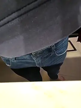 Snapshot of Lorent6969 chatting on 02-27-26, 06:13 Lorent6969 online show from 02-27-26, 06:13