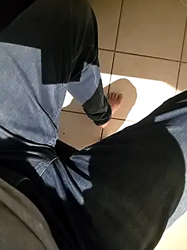 Snapshot of Lorent6969 chatting on 03-21-26, 05:12 Lorent6969 online show from 03-21-26, 05:12