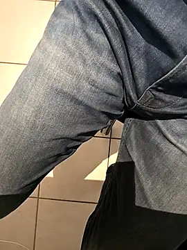 Snapshot of Lorent6969 chatting on 03-23-26, 07:12 Lorent6969 online show from 03-23-26, 07:12