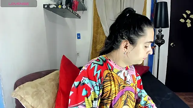 SARAMISHA online show from 10-17-25, 05:15