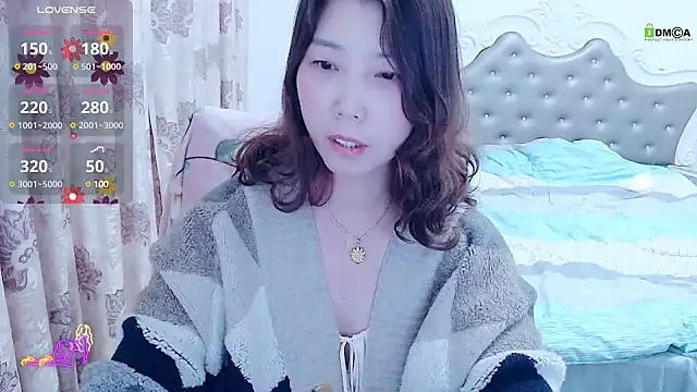 -Shirleyni  online show from 03-18-25, 01:53