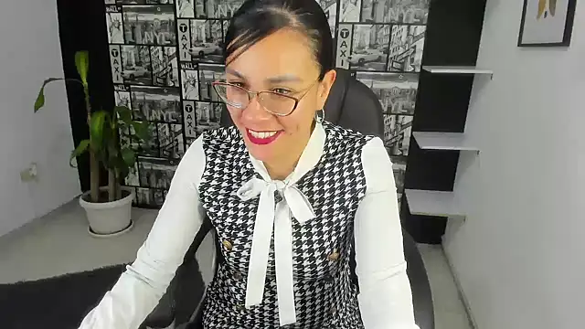 Agata-Moon online show from 12-18-24, 03:00