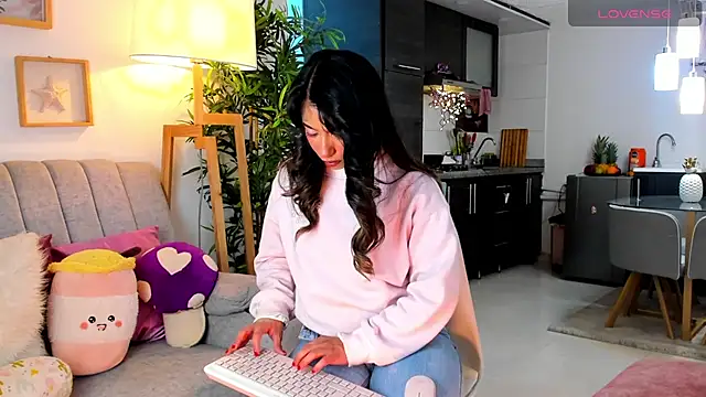 Snapshot of Issa_cooper chatting on 10-10-25, 12:20 Issa cooper online show from 10-10-25, 12:20