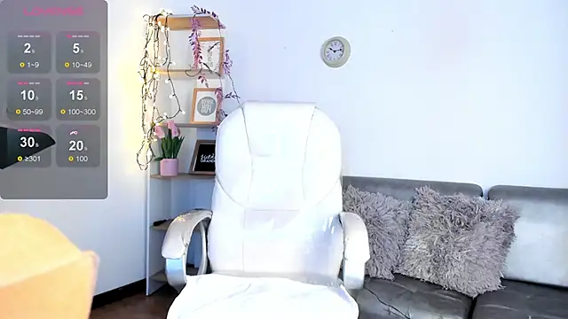 Snapshot of Issa_cooper chatting on 11-03-25, 02:51 Issa cooper online show from 11-03-25, 02:51