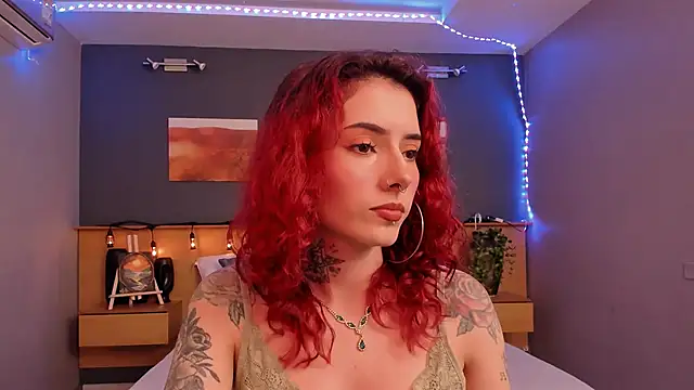 LiliJones  online show from 01-11-25, 04:57