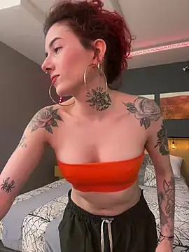 LiliJones  online show from 01-18-25, 04:42