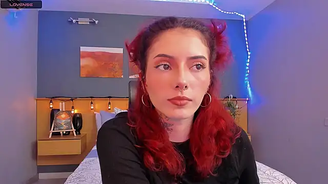 LiliJones  online show from 01-29-25, 05:13