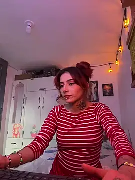 LiliJones  online show from 02-18-25, 08:14