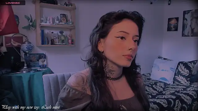 LiliJones  online show from 03-01-26, 06:54