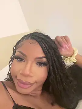 mialongxo online show from 10-12-25, 01:48