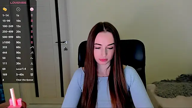 Kimmberr online show from 10-19-25, 03:07