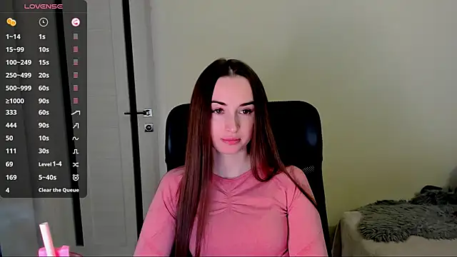 Kimmberr online show from 10-27-25, 06:17