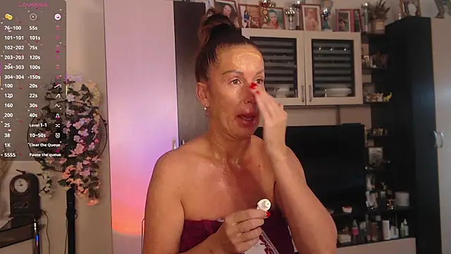 SheilaRyan online show from 10-22-25, 05:08