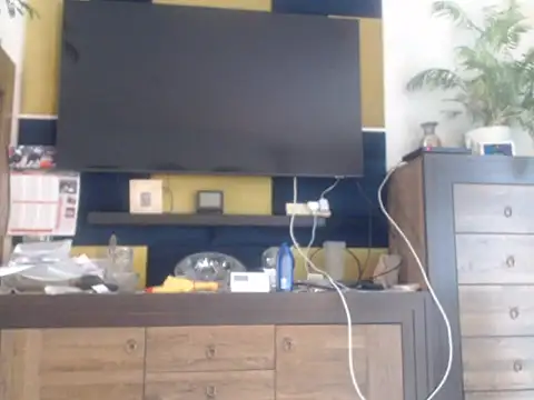 Snapshot of Piter9023 chatting on 05-06-26, 04:52 Piter9023 online show from 05-06-26, 04:52