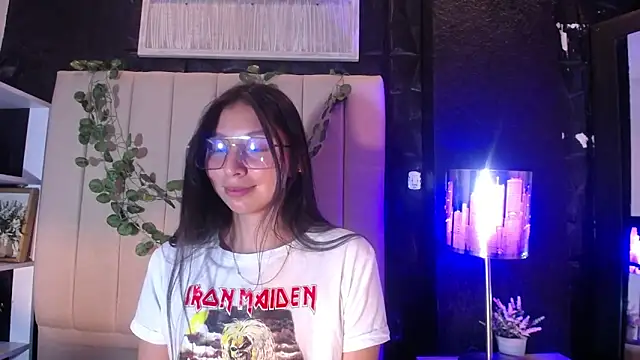 kendall saenz online show from 10-02-25, 07:32