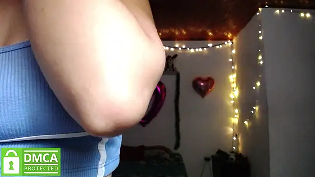 Snapshot of Mr_MrsCurie chatting on 12-13-24, 09:41 Mr MrsCurie online show from 12-13-24, 09:41